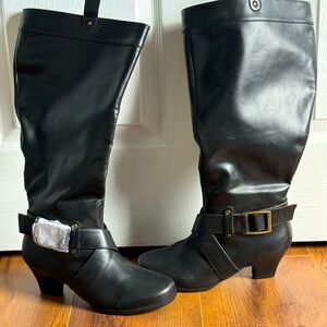 New wide calf knee high boots heels, size 9